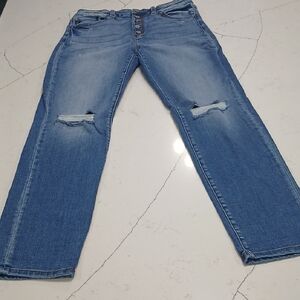 KanCan Classic Blue Denim With Distressed On Knees Area Sz 32 Gentle Used